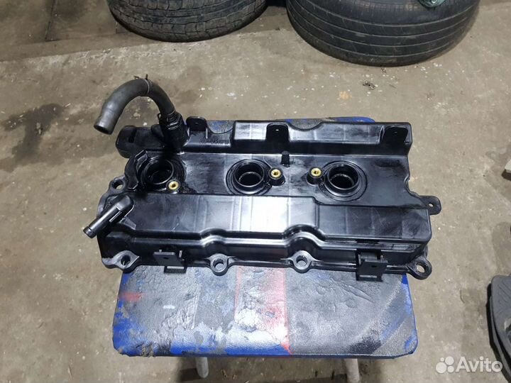 Клапанная крышка Nissan VQ23DE
