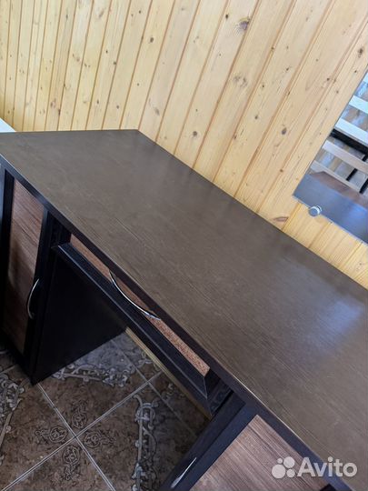 Письменный стол качество хорошее