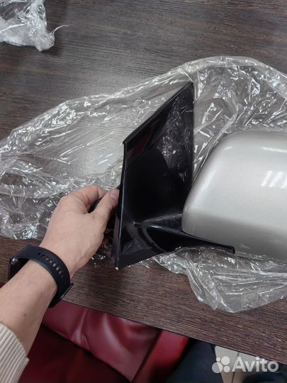 Зеркало левое