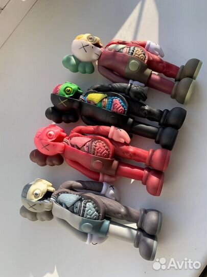 Коллекционная фигурка kaws, Bearbrick кавс