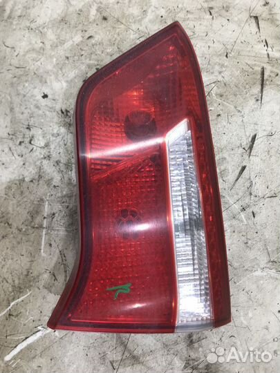Фонарь задний правый Kia Rio