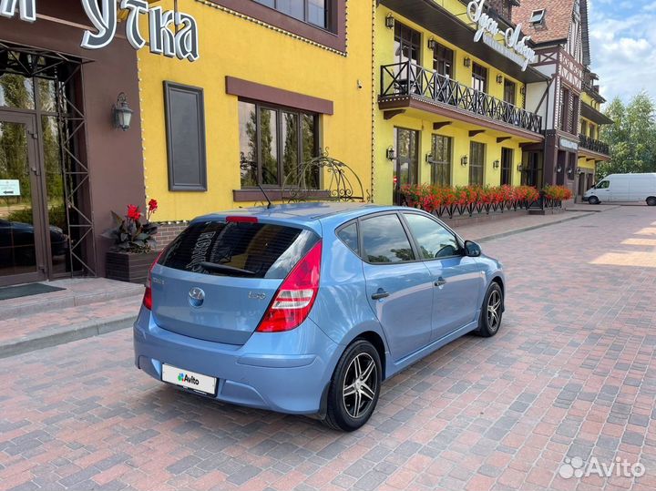 Hyundai i30 1.6 AT, 2011, 123 500 км