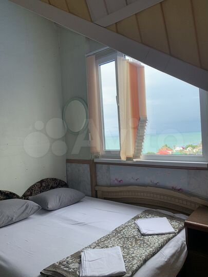 Комната 25 м² в 4-к., 3/3 эт.