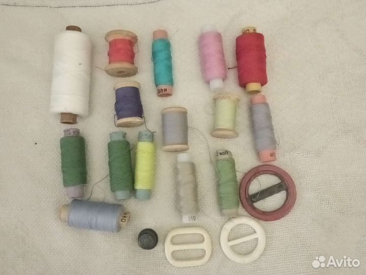 Наборы ниток для шитья