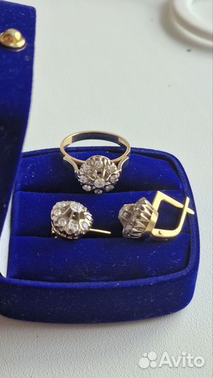 Ювелирные изделия из золота с бриллиантами Ромашка