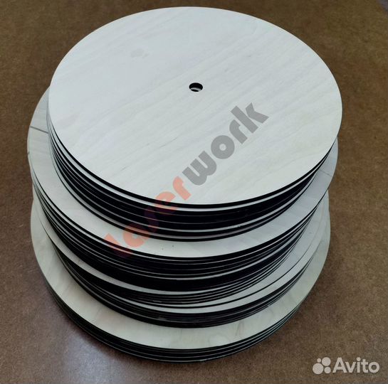 Лазерная резка неметаллических материалов