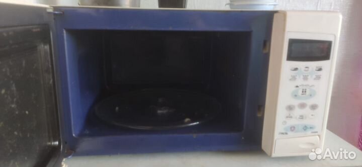 Продам микроволновую печь