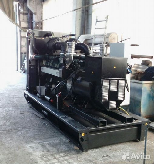 Электростанция aд-240 Doosan в кожухе