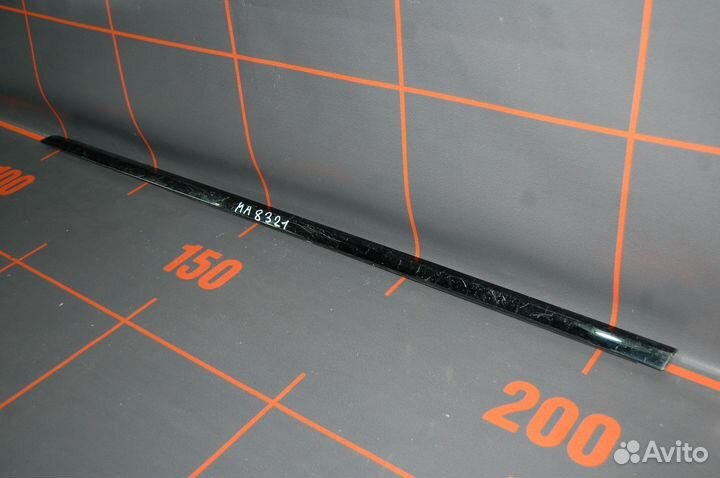 Накладка стекла заднего левого - BMW X5 F15