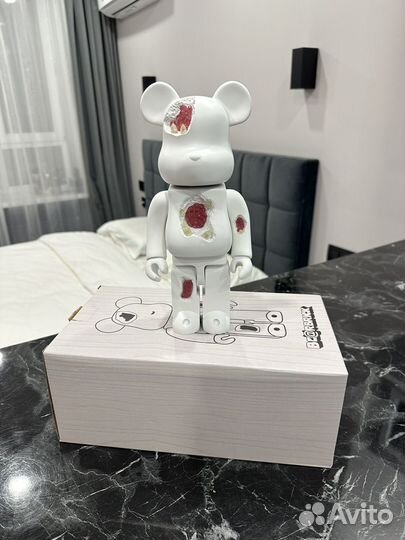 Фигурка Bearbrick X Daniel Arsham с кристаллами