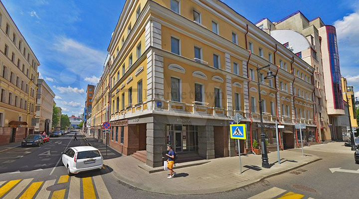 Здание, 9812 м²