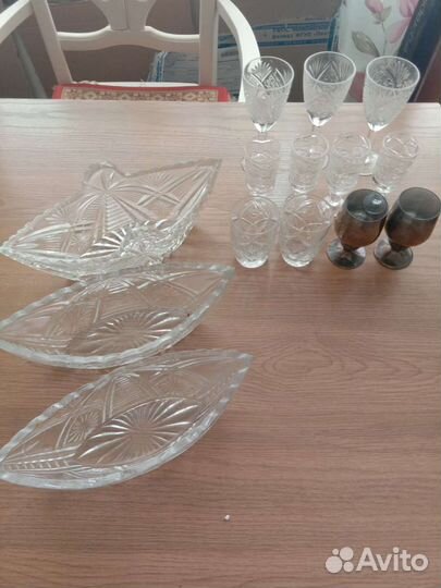 Салатники и рюмки