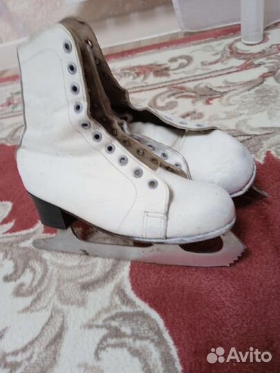 Коньки фигурные