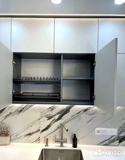 Красивая кухня на заказ собственное производство