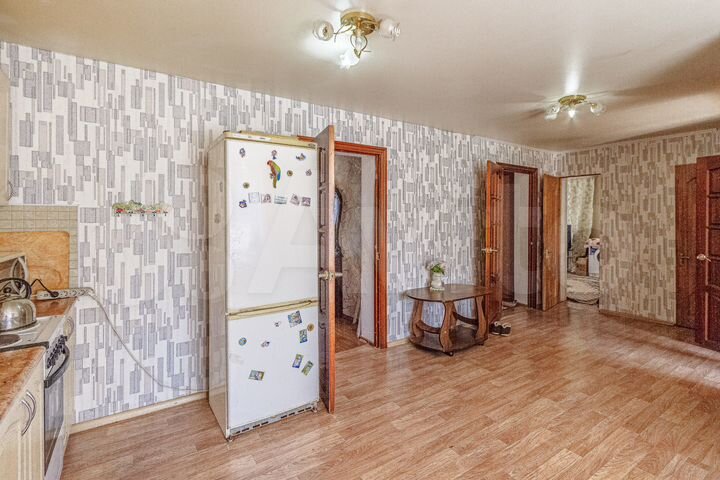 Дом 178 м² на участке 6 сот.