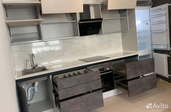 П образная кухня на заказ. Фабрика