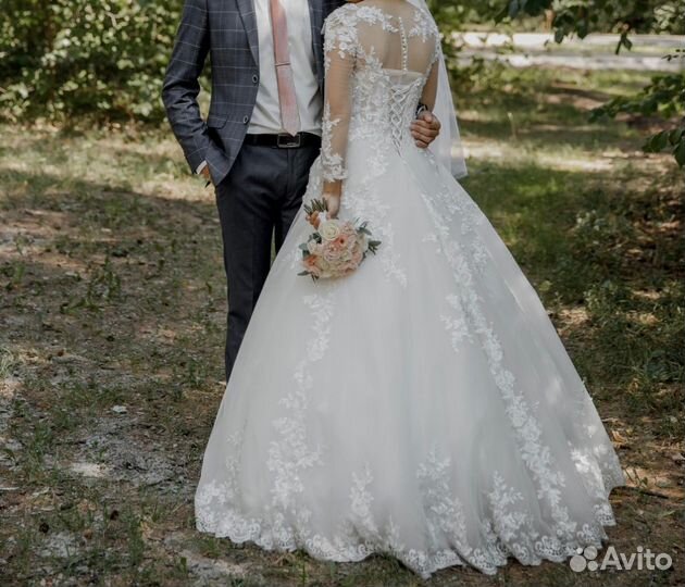 Свадебное платье