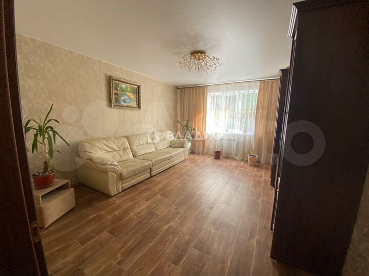 2-к. квартира, 63 м², 2/5 эт.