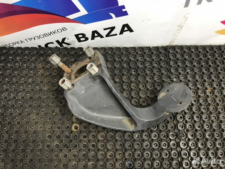 Кронштейн пневморессоры левый Volvo FM