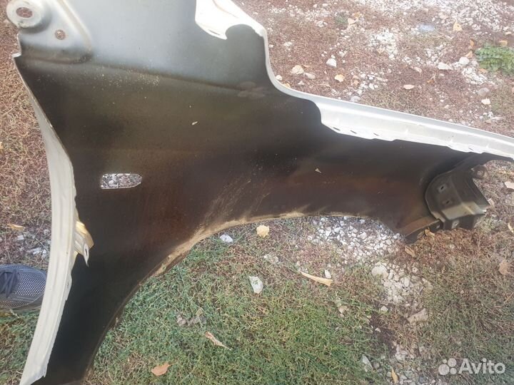 Крыло тойота ленд крузер 200