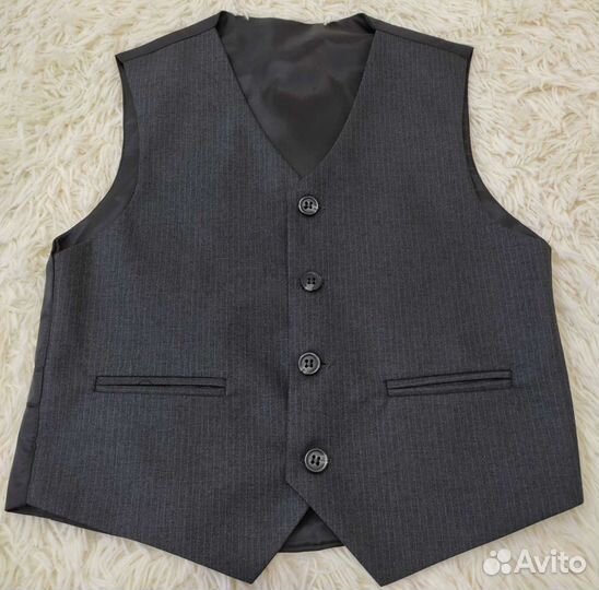 Костюм тройка для мальчика 122 фирмы lakid