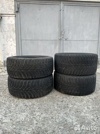 Kumho Radial 857 265/35 R18