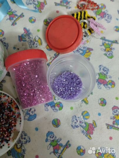 Стеклярус, бисер