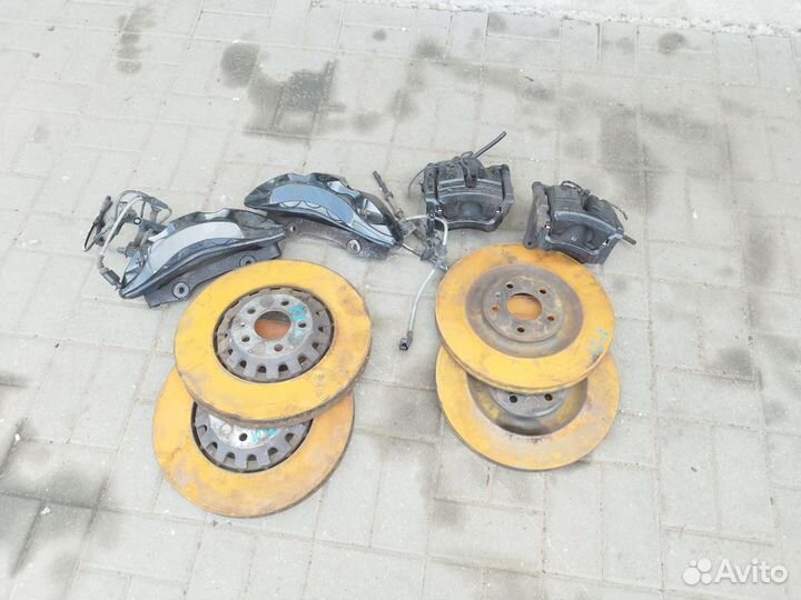 Комплект тормозов на Ауди а6 с8 2020