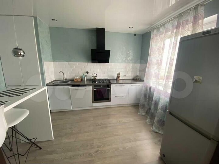 3-к. квартира, 68 м², 9/9 эт.