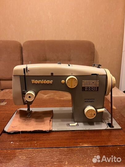 Швейная машина veritas