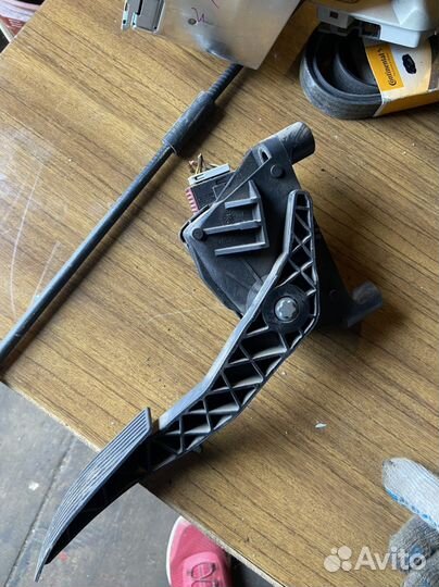 Педаль газа Opel Astra H