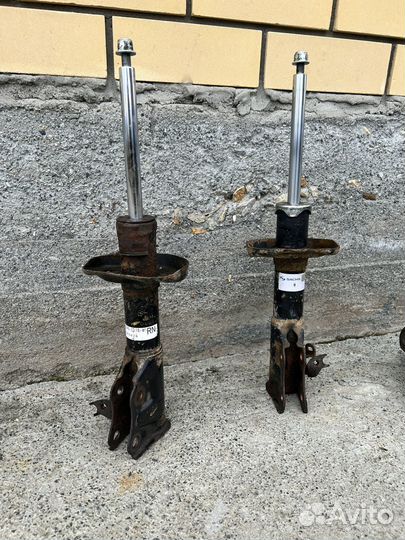 Стойки Honda civic 4D