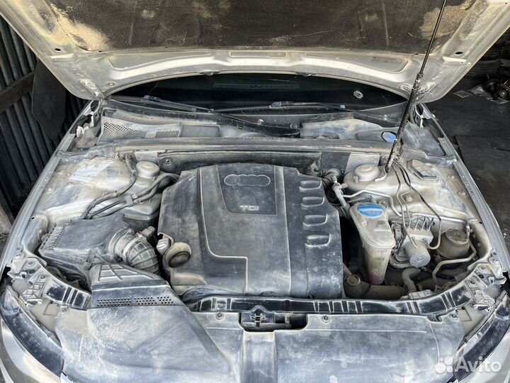 Audi a4 b8 2.0 TDI 2008г разбор