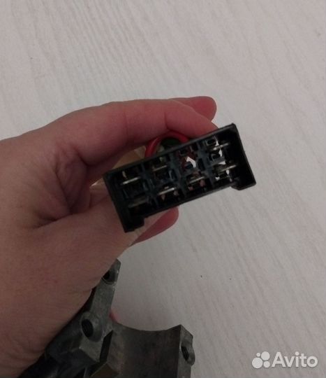 Выключатель (замок) зажигания