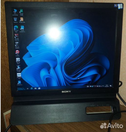 Монитор Sony SDM-E96D 19