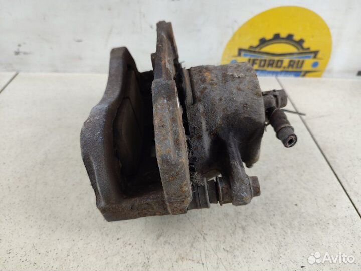 Суппорт тормозной передний левый Suzuki Grand