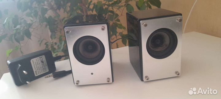 Акустические колонки кнопочной регулировкой
