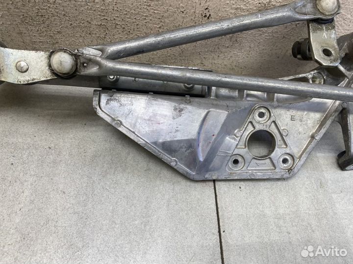 Трапеция стеклоочистителя