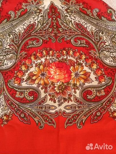 Павловопосадский шерстяной платок