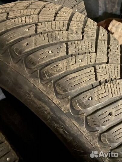 Goodyear Ultra Grip Ice Arctic 2 SUV 235/65 R17 104T