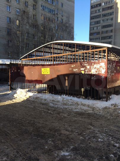 Машиноместо, 13 м²