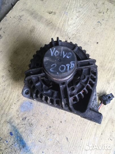 Генератор Volvo S40, S60, S70, S80 9459092