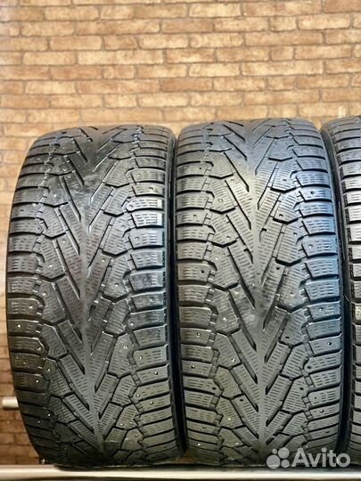 Pirelli Ice Zero 295/40 R21