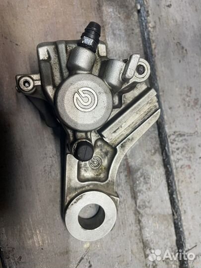 Суппорт задний ктм-690 SMC