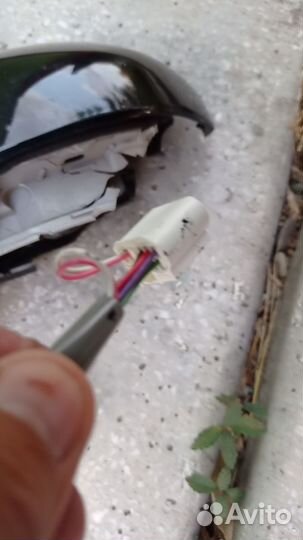 Зеркало левое на автомобиль Toyota Wich