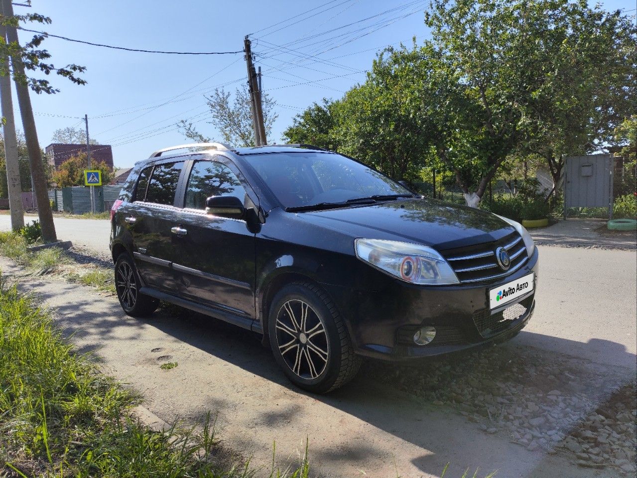 Geely MK Cross: фото владельца