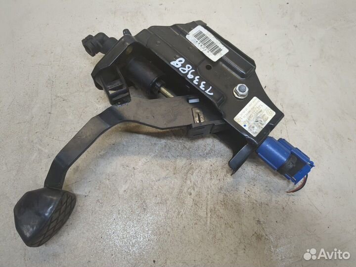 Педаль сцепления Skoda Octavia Tour, 2003