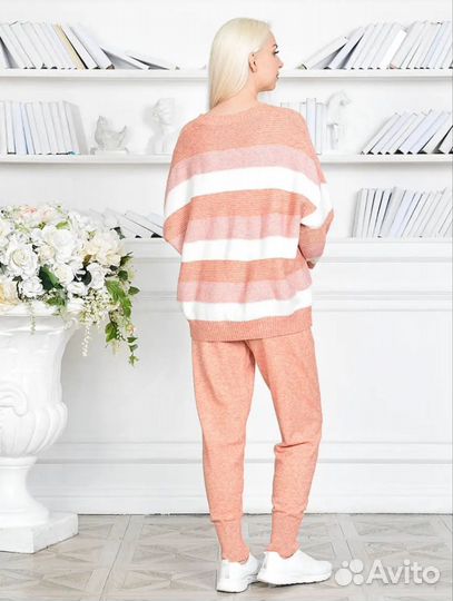 Костюм вязаный женский 44-46р