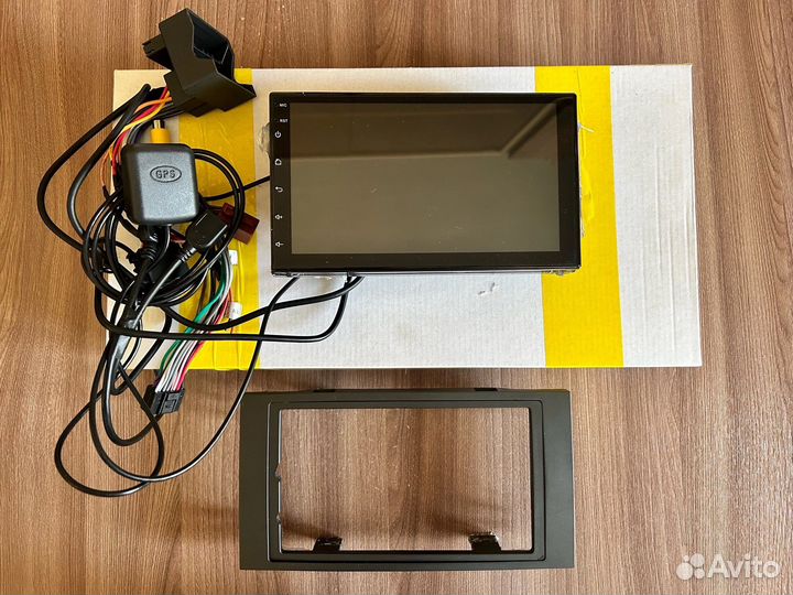 Подам магнитолу