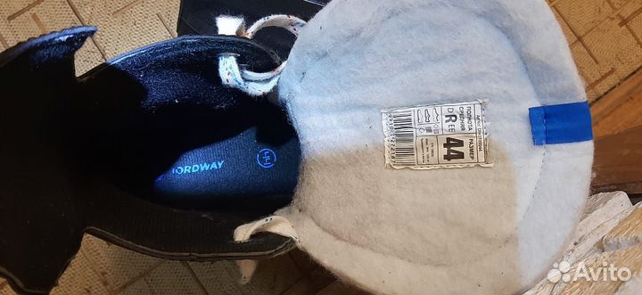 Коньки хоккейные